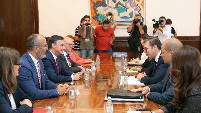 Mekalister u razgovoru s Vučićem: Neophodno je raditi na reformi izbornog zakona
